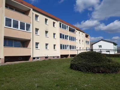 idyllisch im Grünen gelegene 2 Raumwohnung unweit von Dresden mit Südbalkon