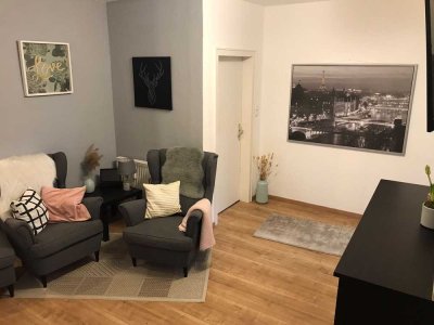 Modernisierte 5,5-Zimmer-Wohnung mit Balkon und neuwertiger Einbauküche in Osnabrück/ Dodesheide