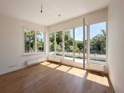 EIN TRAUM! DACHGESCHOSSWOHNUNG MIT GROßER TERRASSE! BARRIEREFREI! PROVISIONSFREI!