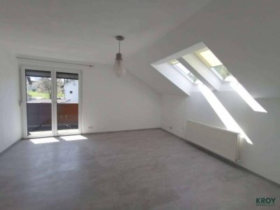 Sonnige 2-Zimmer Dachgeschoßwohnung mit Süd-Balkon