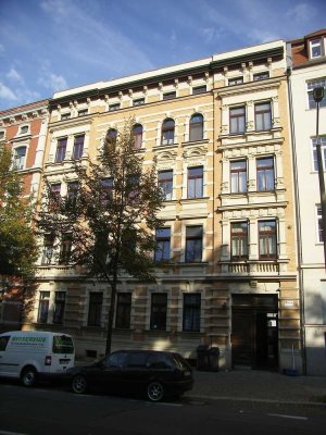 Willy-Brandt-Straße / hochwertige 2 Zimmer WE mit Laminat, Balkon zu vermieten!