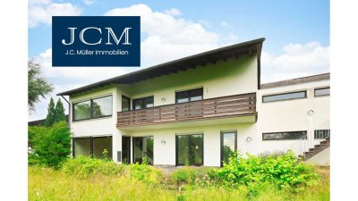 Attraktives Einfamilienhaus mit Terrasse, Garten und Doppelgarage in ruhiger Ausblicklage in Koblenz