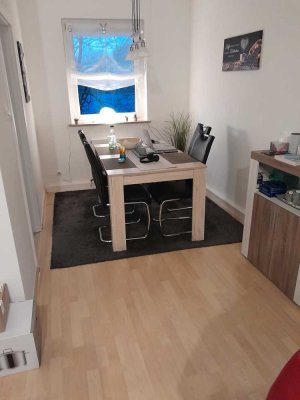 Gepflegte 2-Zimmer Dachgeschosswohnung in Solingen-Wald