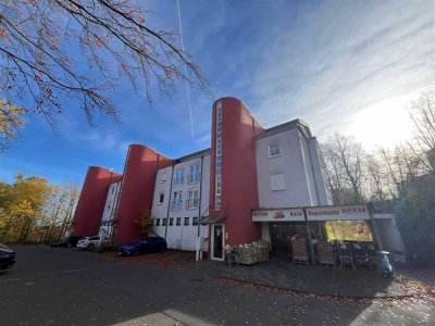 NUR MIT WBS: schön geschnittene - 3 Zimmer-Wohnung mit Balkon