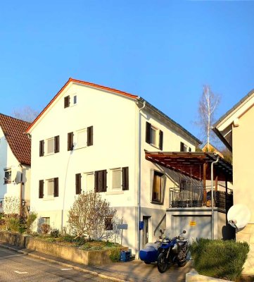 Charmantes Haus mit sensationellem Terrassengarten