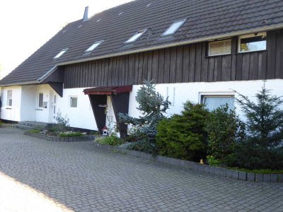 2 Generationenhaus mit Hallen für Gewerbe u. separatem Baugrunstück