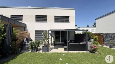 STRAHLEND IN DEN SOMMER! POOL, Garten, Terrasse! Wohnraumkühlung! PV-Anlage!