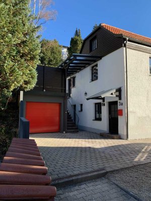 Stadtnahe Traumwohnung mit eigenem Garten