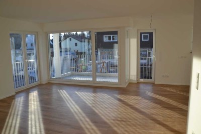 Helle 2 Zimmer Wohnung mit Balkon