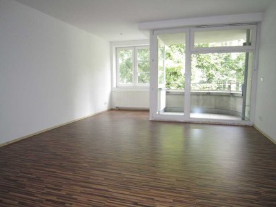 Helle 3-Zimmerwohnung im Komponistenviertel am "Weißen See"