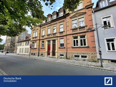 Erholung vor der Haustüre! Mehrfamilienhaus in Kitzingen mit großzügigem Raumangebot und Potenzial!