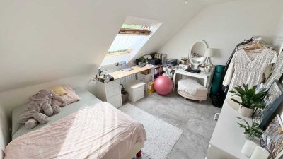 Schicke 2 ZW mit schöner EBK, Tageslichtbad, Gartenmitnutzung