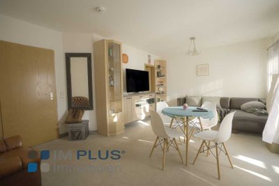 Sehr freundliche und helle 1 Zimmer Wohnung in guter Lage mit Balkon, EBK und TG!!
