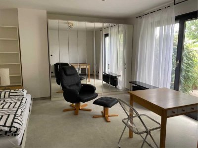 Einliegerwohnung mit großer Terasse - für Pendler*innen geeignet