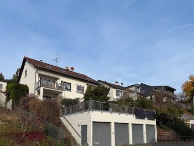 Schicke DHH mit Skylineblick und zwei Garagen in ruhiger Wohnlage