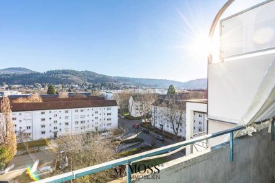 Schöne barrierefreie 3 Zimmer Wohnung mit Panoramablick auf den Freiburger Schlossberg