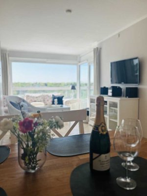 Voll ausgestattete Ferienwohnung mit Seesicht – mietbar bis Jahresende