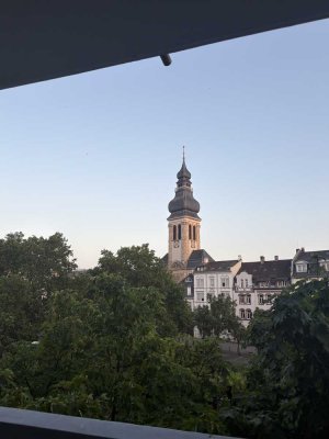 1-Zimmer-Wohnung mit Balkon und Einbauküche in Offenbach am Main