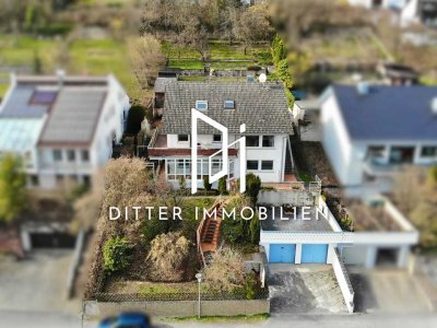Stadtnahes Wohnhaus mit Einliegerwohnung, Doppelgarage und großem Grundstück in Tauberbischofsheim
