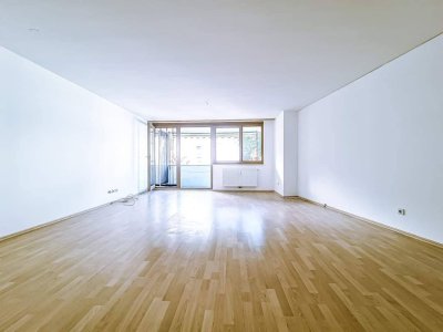 Helle 3-Zimmer-Wohnung inkl. TG-Platz, Balkon &amp; Lift