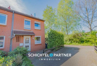 Lüssum-Bockhorn | Geräumiges Reihenendhaus mit herrlichem Kamin & Carport