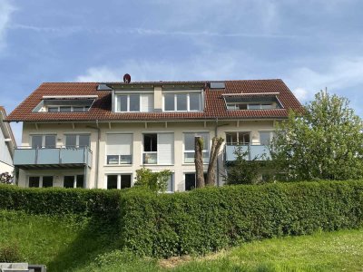 Helle 4-Zimmer-Wohnung mit Balkon und Einbauküche in Wittnau zu vermieten