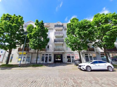 Frisch gestrichen, Balkon, Aufzug & Tiefgaragen-Stellplatz