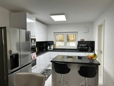 Moderne 4-Zimmer Maisonette-Wohnung mit Balkon und Terrasse in Wiesloch