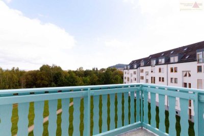 3-Raum Wohnung mit Balkon und Stellplatz im Herzog-Georg-Ring!