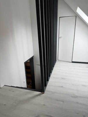 Exklusives Wohnen auf zwei Ebenen – 3-Zimmer-Maisonette mit 120 m² – komplett saniert