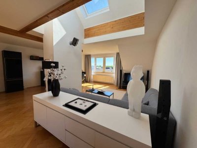 Moderne 2,5-Zimmer-Maisonette-Wohnung mit XL Dachterasse und EBK in Düsseldorf-Flingern