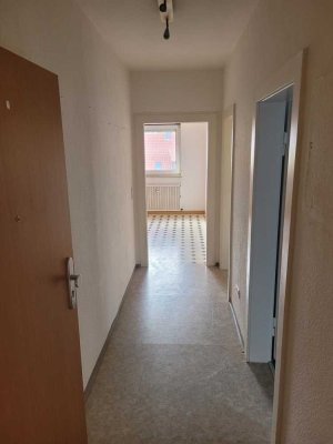 2 Zimmer Wohnung in der Philipp-Zorn-Straße DG