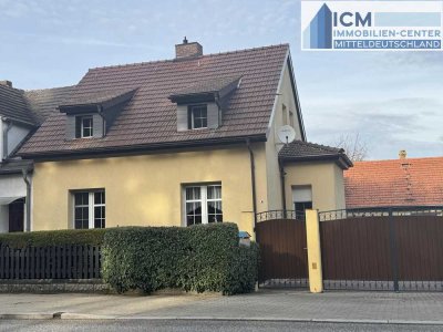 Komfortables Ein-/Zweifamilienhaus in bester Lage von Hennersdorf