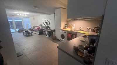 NEU: Charmante 1-Zimmer-Wohnung mit eigener Terrasse