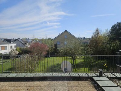 Attraktive 1-Zimmer-Dachgeschosswohnung mit Dachterrasse und Einbauküche in Dortmund