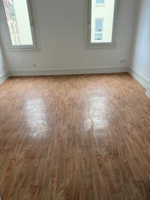 Bad Homburg kl. 2-Zi-Wohnung für Single wenn mgl. ohne Jobcenter