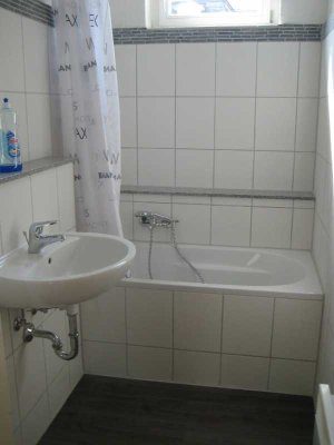 Helle, geräumige Altbauwohnung am Fuße der City