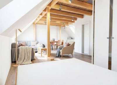 Kiel - Nähe Vieburger Gehölz - Neu ausgebautes Dachgeschoss für Erstbezug