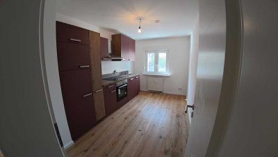 ++TOP NEU renovierte 2 ZKB++Einbauküche++eigener Gartenanteil ca. 40qm++Terrasse++Tageslichtbad