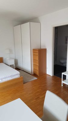 Gehobene, möblierte, gepflegte 1-Zimmer-Wohnung mit Balkon und Einbauküche in Heidelberg