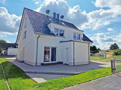Doppelhaushälfte nahe dem Peenstrom in Wolgast - auf der Insel Usedom