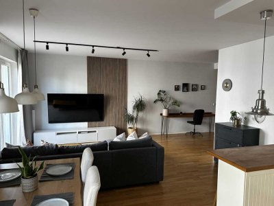 Hochwertige 3-Zimmer-Wohnung mit 2 Balkonen in Friedrichshain, möbliert/unmöbliert