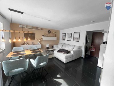 Renovierte 2-Zimmer-Wohnung mit Einbauküche, Stellplatz, Loggia in guter Lage von Lörrach-Haagen!