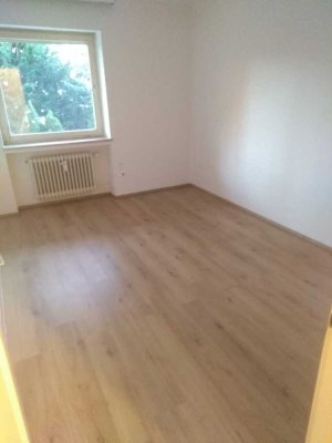 Schöne geräumige Erdgeschosswohnung mit Garten in Laugna