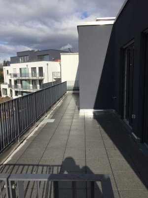 ME-Metzkausen: Luxuriöses 4-Zimmer Penthouse mit Dachterrasse