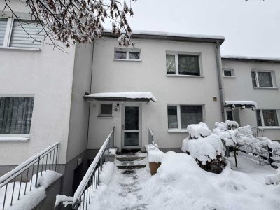 Saniertes Reihenhaus mit Garten in ruhiger Lage