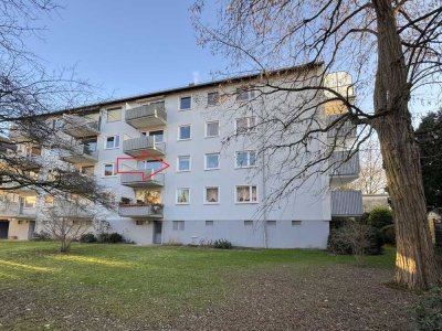 Großzügige Drei-Zimmerwohnung mit Garage in beliebter Wohngegend