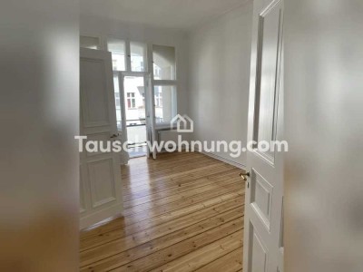 Tauschwohnung: Altbauwohnung mit Dielenboden und Balkon