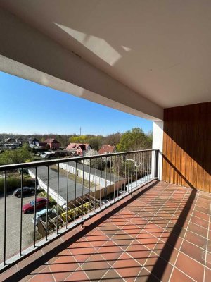 Traumhafte 3-Raumwohnung mit Loggia im Dachgeschoss