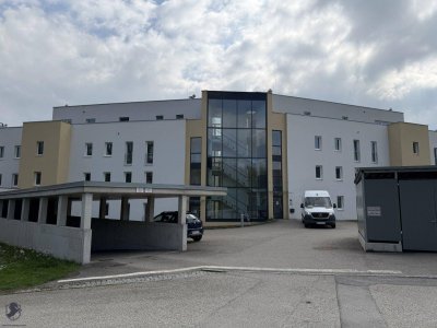Penthouse-Feeling mit 41 m² Terrasse &amp; exklusivem Glasverbau – Wohnen auf höchstem Niveau